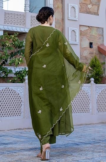 Women Embroidery Solid Anarkali Kurta and Pant Set with Dupatta - Image 3